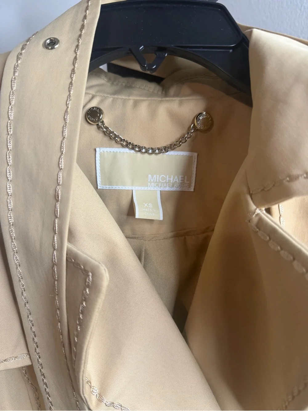 ⭐️Michael Kors Women’s Light Beige Trench Coat with Belt